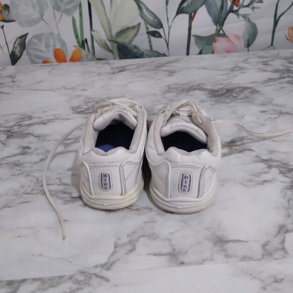 Nike White and Blue Athletic Size 8C Lace Up Toddler Shoes Kids‎ - Picture 5 of 9